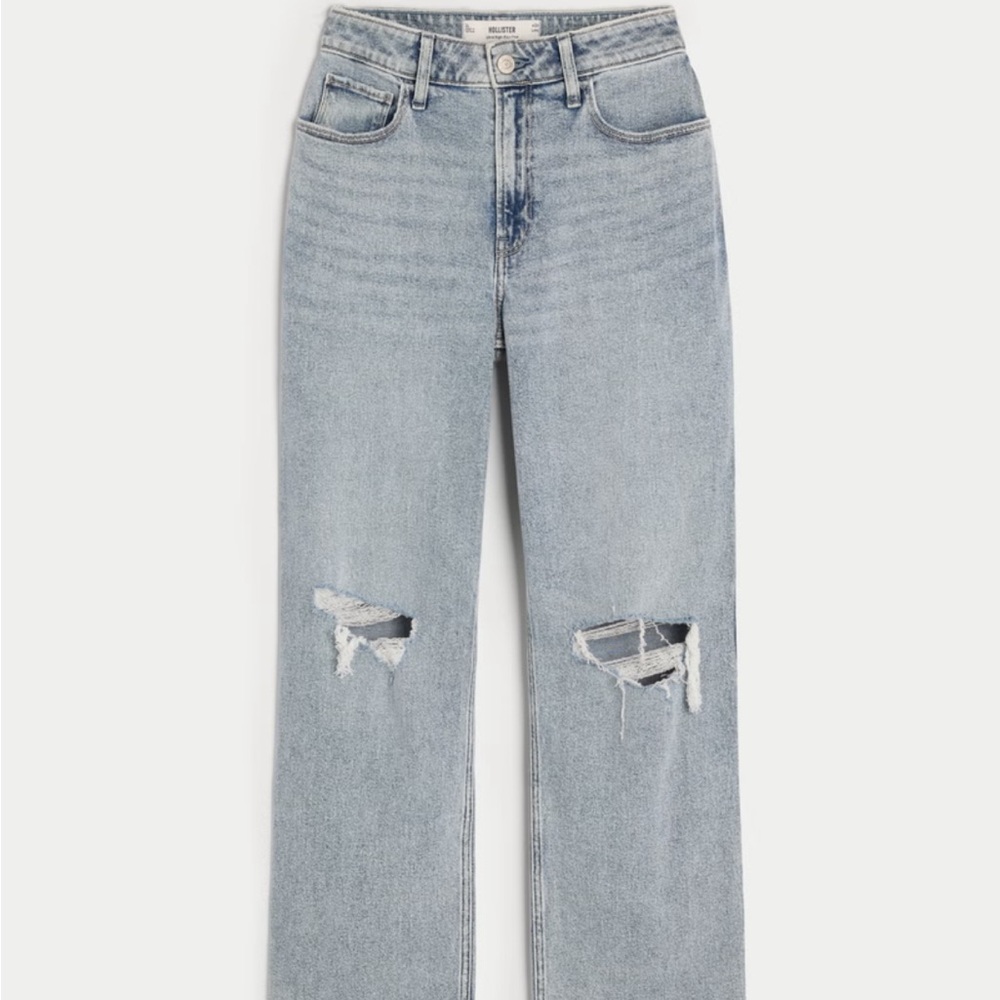 Hollister ULTRA HIGH-RISE RIPPED LIGHT WASH DAD JEANS- Size 0 Long